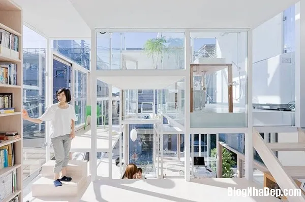 Căn nhà trong suốt độc đáo do kiến trúc sư Sou Fujimoto thiết kế