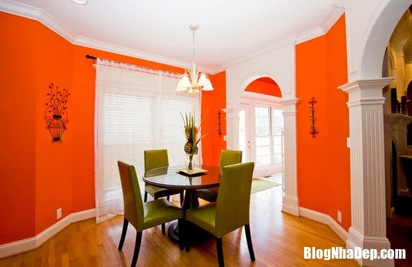 Phòng ăn đậm chất thu với gam màu cam