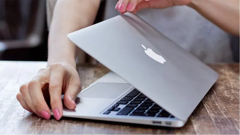 Cách sử dụng MacBook không bị chai pin nhanh kéo dài tuổi thọ